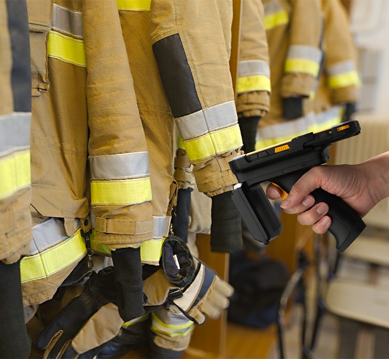 Uniform management with RFID tags for clothing